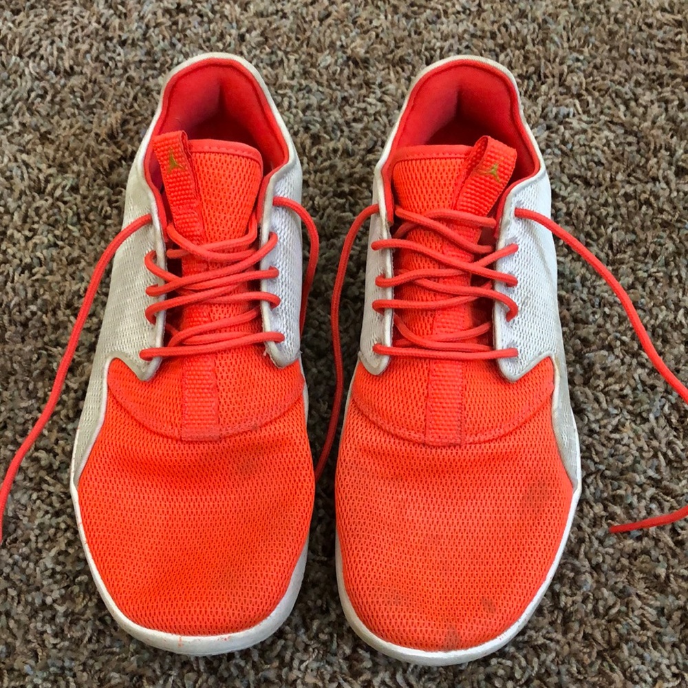 Jordan Eclipse White/Mtlc Gold, size 8
